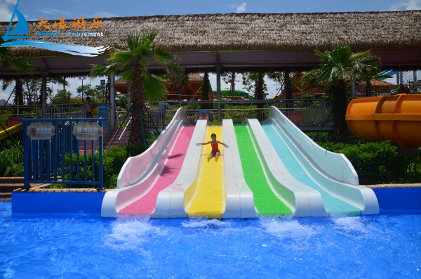Top 4 Factors to the Profits of Children Water Parks