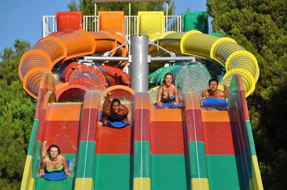 What Makes A Water Park Great and Engaging?
