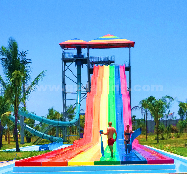 Multi-lane racing slides at Vinpearl Land Nam Hoi An Water Park