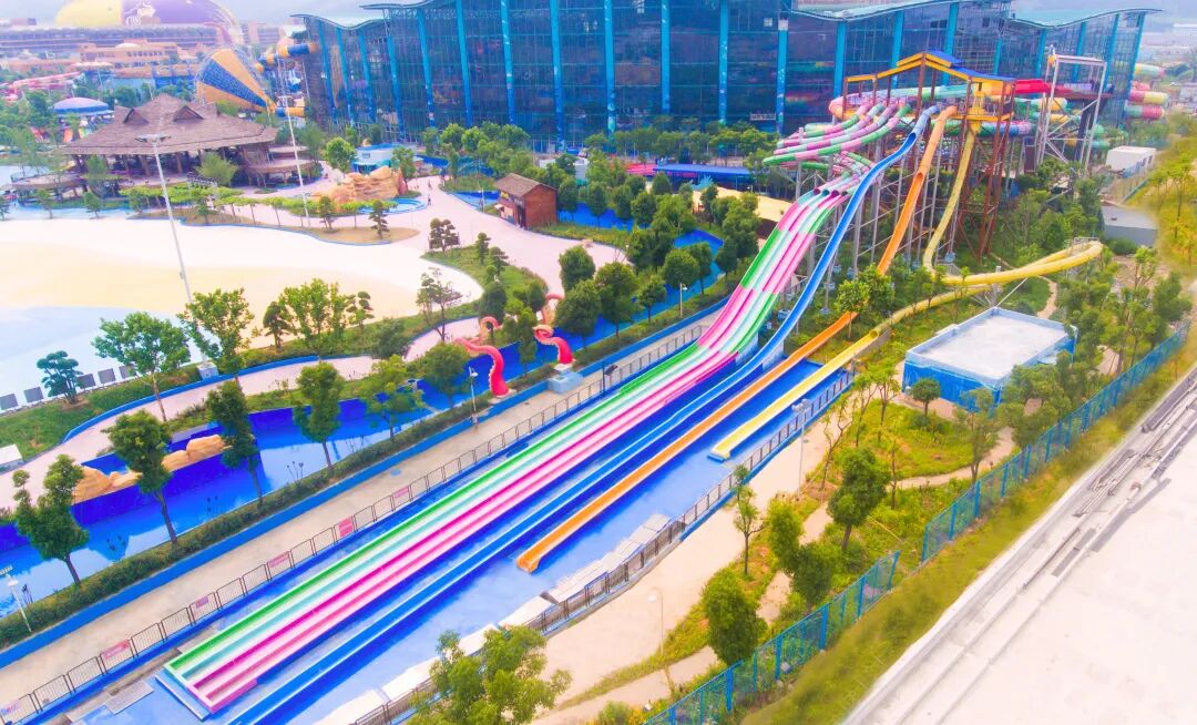 Colorful multi-lane racing slides at Taihu Dragon Dream Water Park